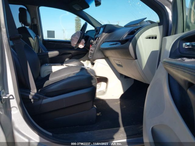 2C4RDGCG1JR223099 Dodge Grand Caravan Sxt