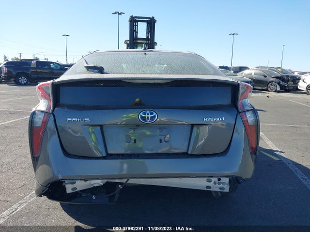 Toyota Prius Two 2016 JTDKBRFU4G3009617 Image 17