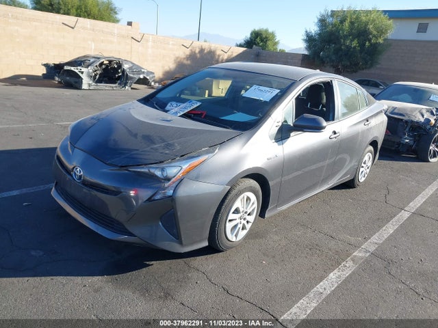 Toyota Prius Two 2016 JTDKBRFU4G3009617 Image 2