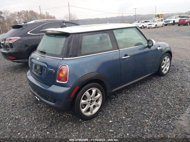 2010 MINI COOPER S WMWMF7C58ATX46032 Photo 3