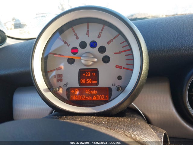 2010 MINI COOPER S WMWMF7C58ATX46032 Photo 6