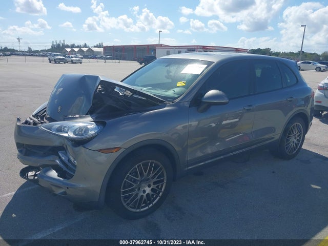 2013 PORSCHE CAYENNE WP1AA2A23DLA19089 Photo 1