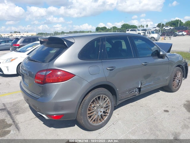 2013 PORSCHE CAYENNE WP1AA2A23DLA19089 Photo 3