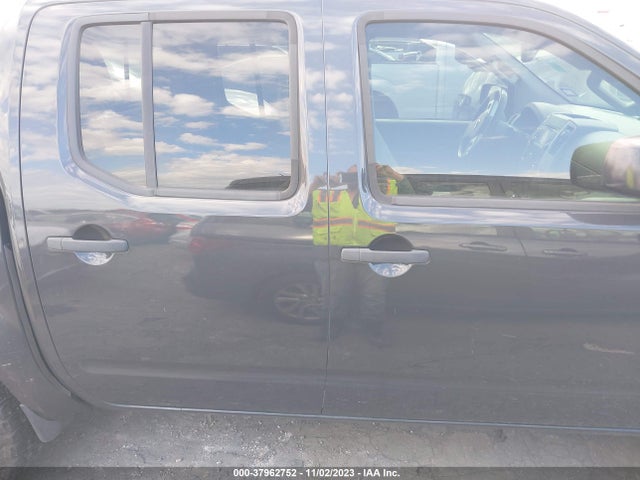 2015 NISSAN FRONTIER SV VIN: 1N6AD0ERXFN723587