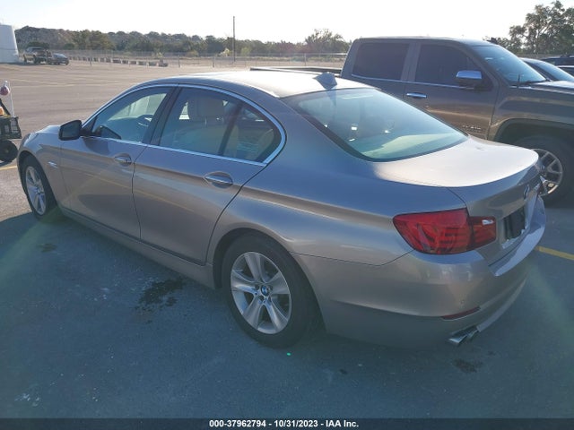 2011 BMW 528I VIN: WBAFR1C57BC750765