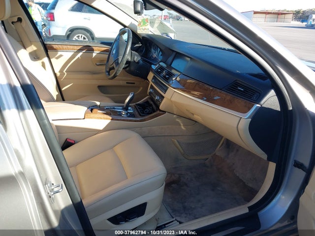 2011 BMW 528I VIN: WBAFR1C57BC750765