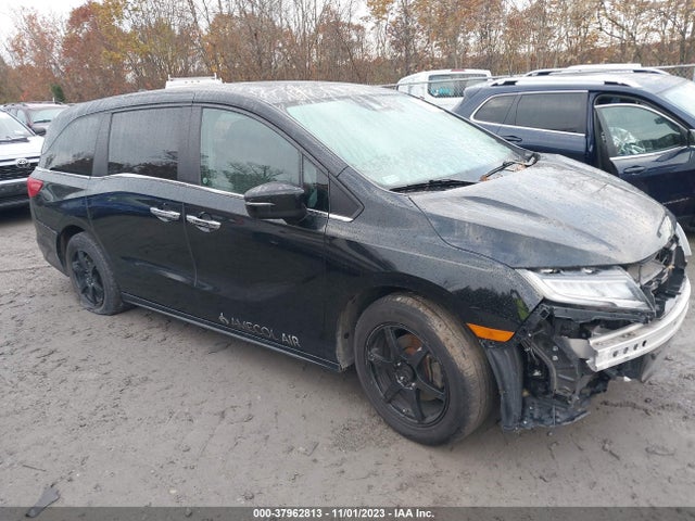 Honda Odyssey Touring 2018 5FNRL6H80JB050752 Image 1