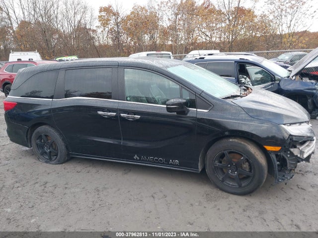 Honda Odyssey Touring 2018 5FNRL6H80JB050752 Image 12