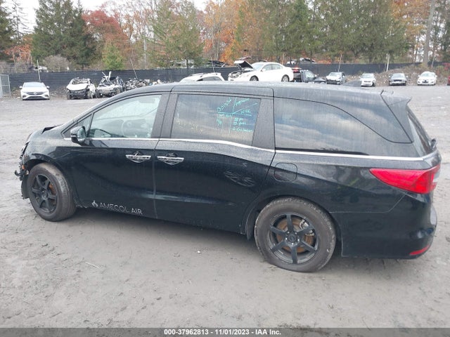 Honda Odyssey Touring 2018 5FNRL6H80JB050752 Image 13