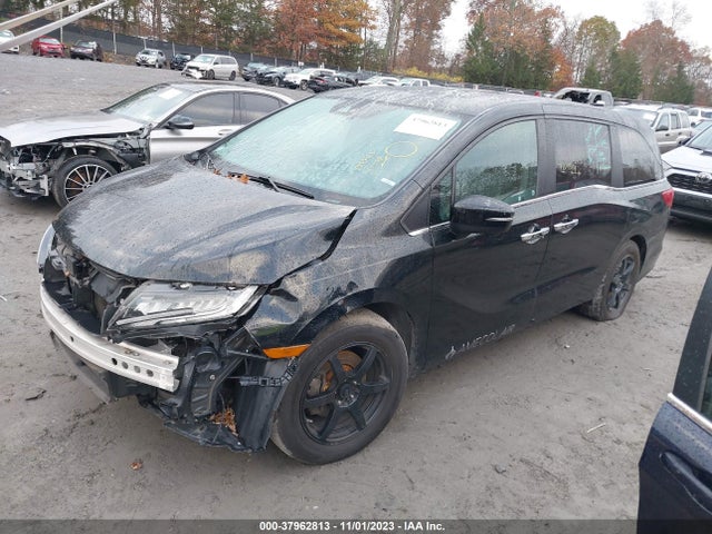 Honda Odyssey Touring 2018 5FNRL6H80JB050752 Image 2