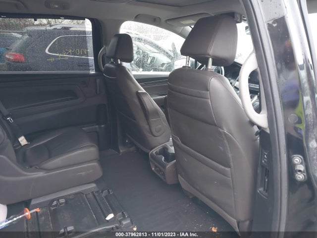 Honda Odyssey Touring 2018 5FNRL6H80JB050752 Image 8