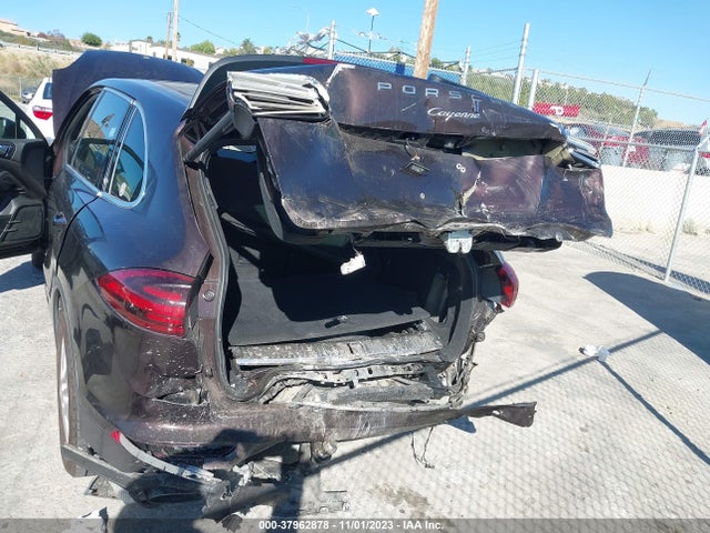 2016 PORSCHE CAYENNE DIESEL VIN: WP1AF2A26GKA42930