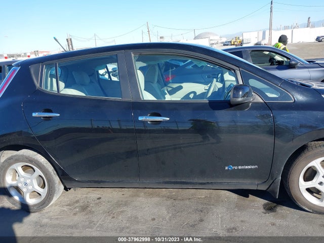 Nissan LEAF SV 2014 1N4AZ0CP2EC339552 Image 13