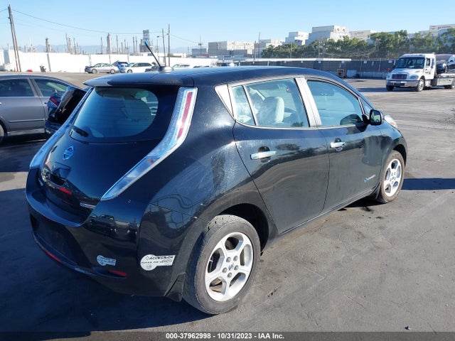 2014 NISSAN LEAF SV VIN: 1N4AZ0CP2EC339552