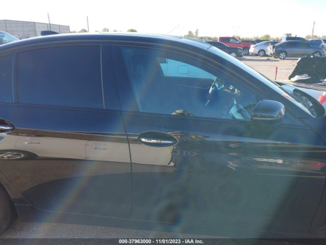WBAJA9C59JB033238 BMW 530e Iperformance