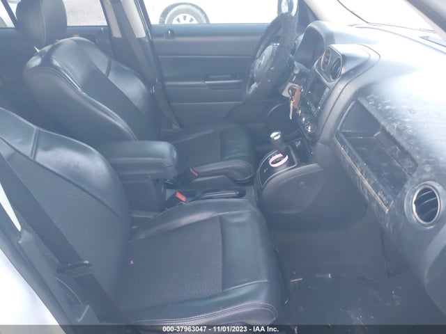 1C4NJPBB5GD787332 Jeep Patriot 75th Anniversary
