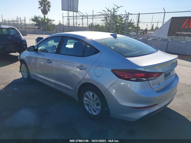 2018 HYUNDAI ELANTRA SE VIN: 5NPD74LF8JH388541