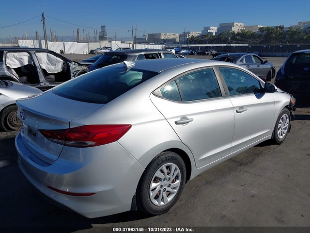 2018 HYUNDAI ELANTRA SE VIN: 5NPD74LF8JH388541