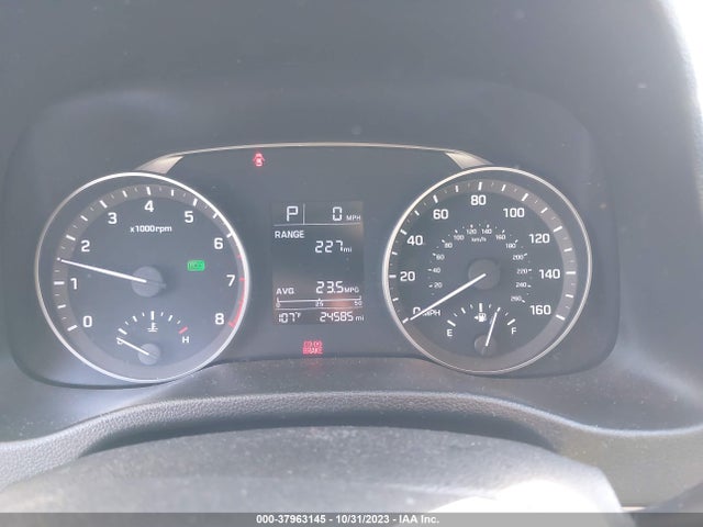 2018 HYUNDAI ELANTRA SE VIN: 5NPD74LF8JH388541