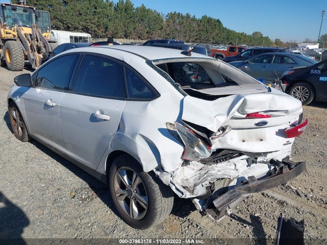 2014 FORD FOCUS SE VIN: 1FADP3F22EL186496