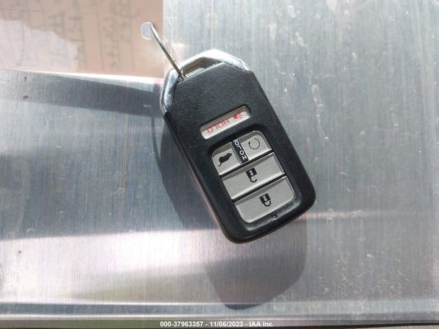 Honda Pilot Touring 2016 5FNYF5H96GB038071 Image 11