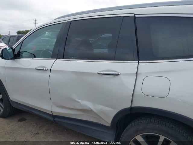 Honda Pilot Touring 2016 5FNYF5H96GB038071 Image 15
