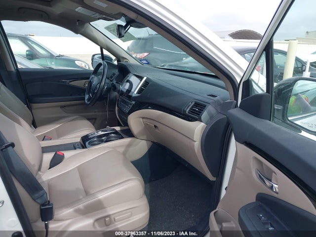 Honda Pilot Touring 2016 5FNYF5H96GB038071 Image 5