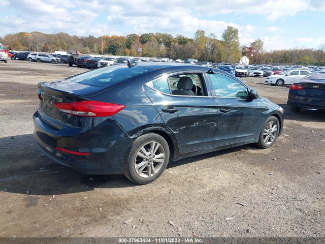 2017 HYUNDAI ELANTRA SE VIN: 5NPD84LF7HH180433