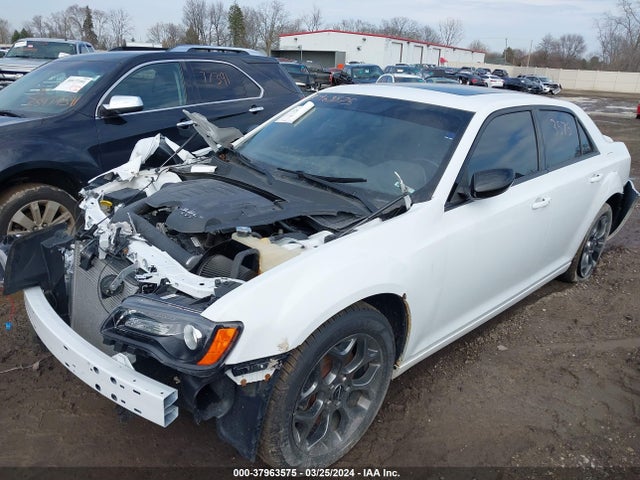 2C3CCAGGXEH384311 Chrysler 300 S