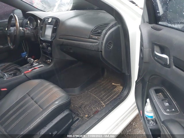 Chrysler 300 S 2014 2C3CCAGGXEH384311 Image 5