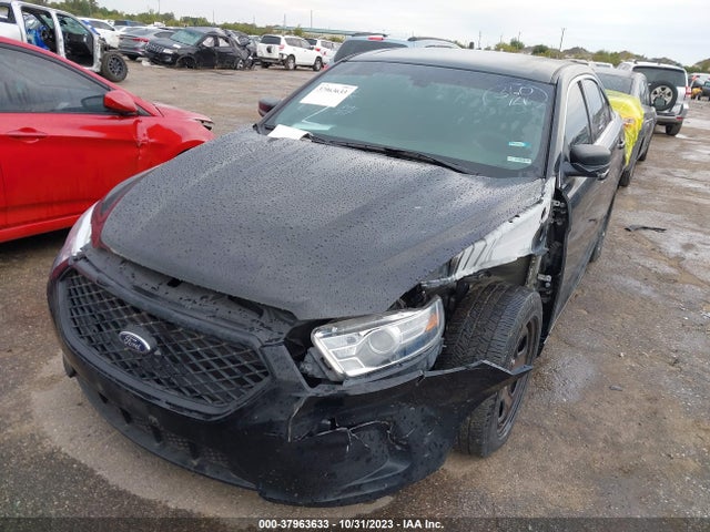 Ford POLICE INTERCEPTOR SEDAN 2018 1FAHP2MK8JG104711 Image 2