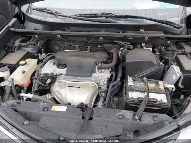 2T3ZFREV1HW399992 Toyota RAV4 LE