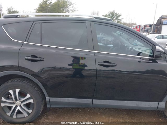 2T3ZFREV1HW399992 Toyota RAV4 LE