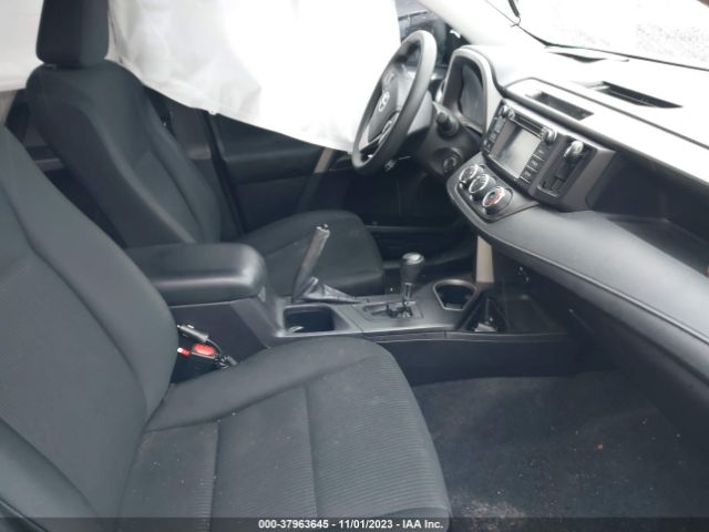 2T3ZFREV1HW399992 Toyota RAV4 LE