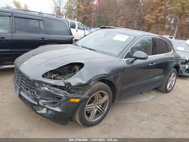 2017 PORSCHE MACAN WP1AB2A55HLB11754 Photo 1