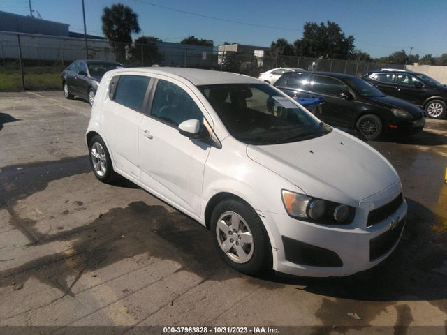 Chevrolet SONIC LS 2016 1G1JA6SH0G4168384 Image 1