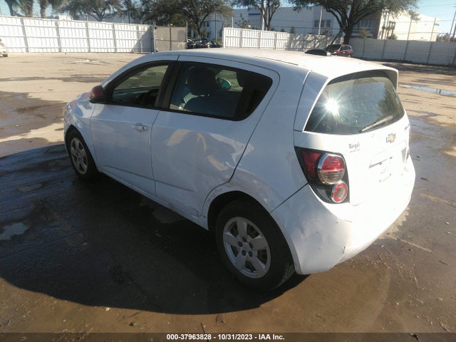 Chevrolet SONIC LS 2016 1G1JA6SH0G4168384 Image 3