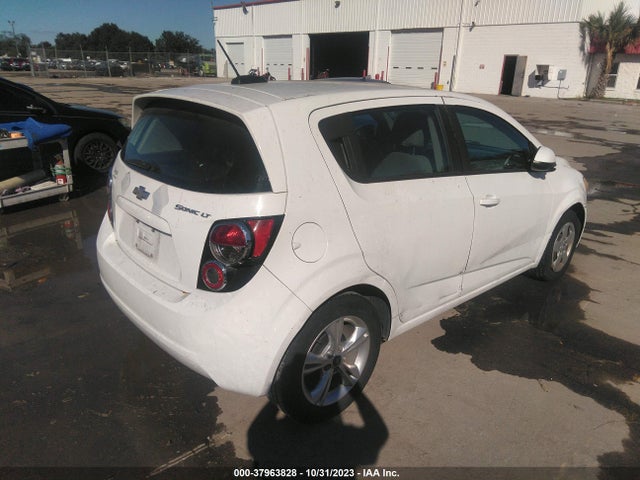 Chevrolet SONIC LS 2016 1G1JA6SH0G4168384 Image 4