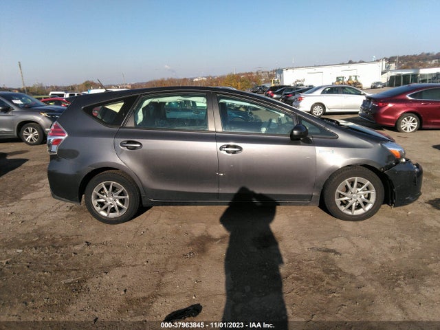 Toyota Prius V Four 2017 JTDZN3EUXHJ070357 Image 14