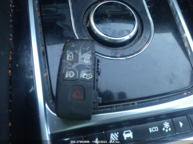 2018 JAGUAR F-PACE SADCJ2FN4JA278859 Photo 10