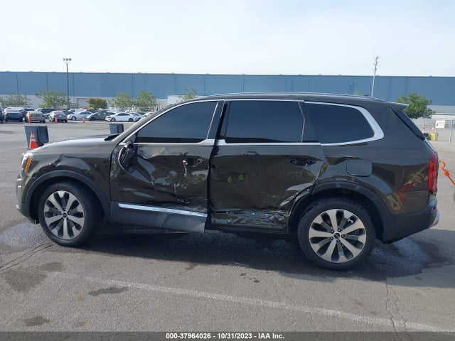 2022 KIA TELLURIDE S VIN: 5XYP6DHC6NG257121