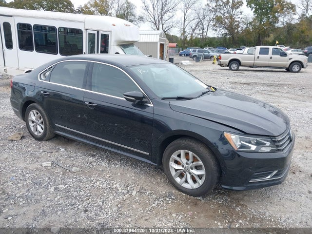 Volkswagen Passat 1.8t S 2017 1VWAT7A37HC008679 Image 1