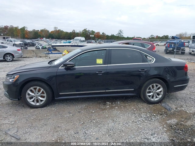 Volkswagen Passat 1.8t S 2017 1VWAT7A37HC008679 Image 13