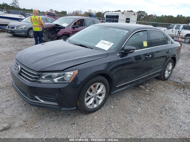 Volkswagen Passat 1.8t S 2017 1VWAT7A37HC008679 Image 2