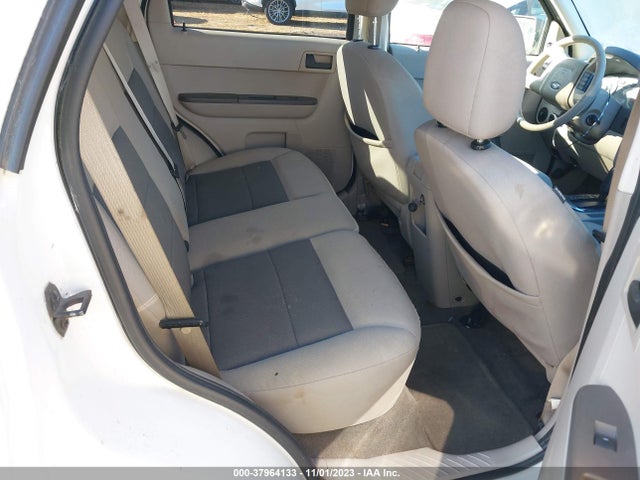 2008 FORD ESCAPE XLT VIN: 1FMCU93168KE29729
