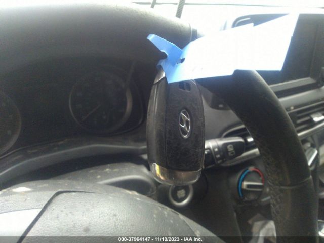 2018 HYUNDAI KONA KM8K2CAA6JU146162 Photo 10