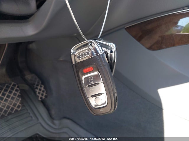 WA1LFAFP0EA044095 Audi Q5 Premium Plus