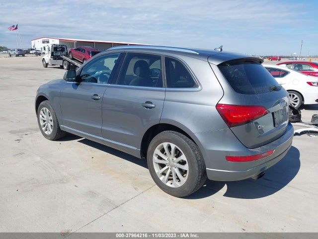 WA1LFAFP0EA044095 Audi Q5 Premium Plus