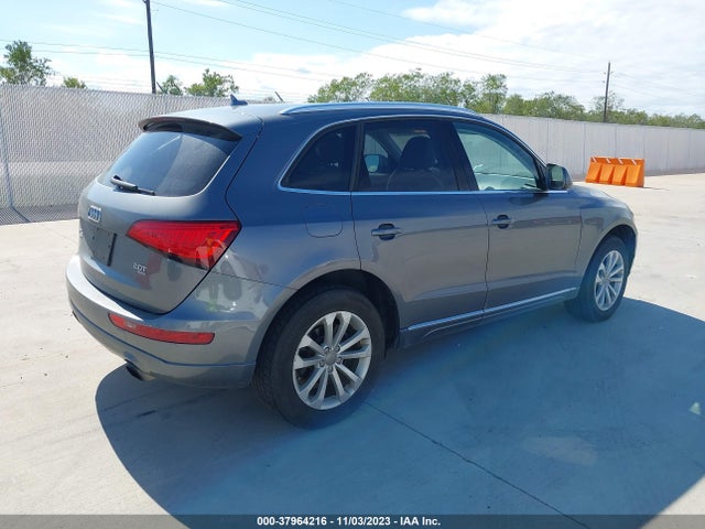 WA1LFAFP0EA044095 Audi Q5 Premium Plus