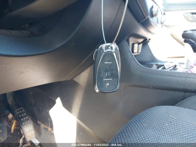 Chevrolet Traverse Ls 2018 1GNERFKW5JJ142198 Image 11